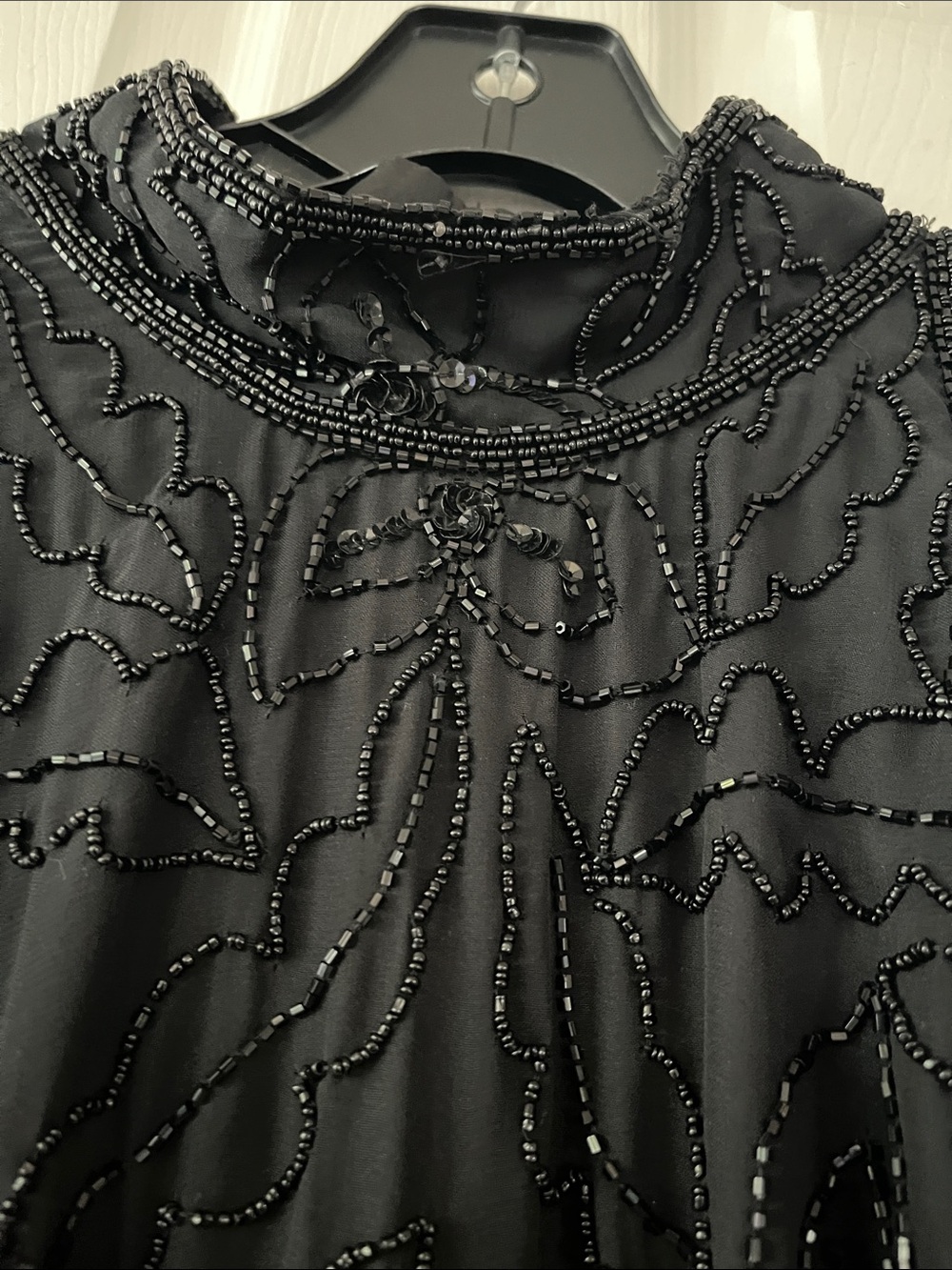 Elegant Black Maxi Dress with Beaded Detail - Picture 3 of 7